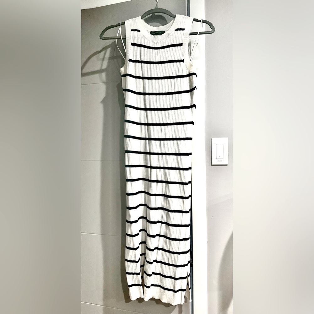 Banana Republic Striped Knit Midi Dress - White/Navy - Medium